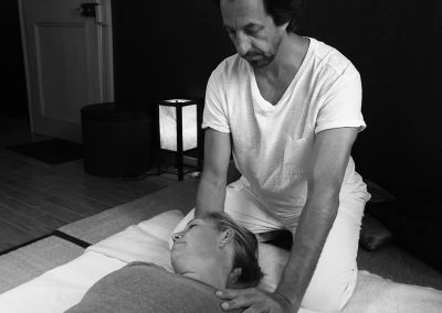 Étirement de la nuque - Massage Shiatsu